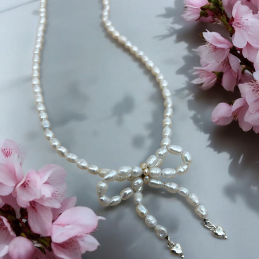 Fresh water pearl bow necklace