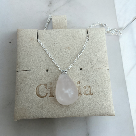 Rose quartz and 925 necklace