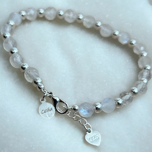 Moonstone & Sterling silver beaded bracelet